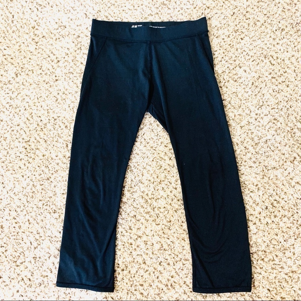 H&M sport black Capri leggings youth size 14